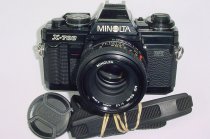 Minolta X-700 35mm Film SLR Manual Camera + Minolta 50mm F/1.7 MD Lens