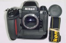 Nikon F5 35mm Film SLR Auto & Manual Focus Camera Body