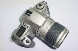 Canon　EOS　3＋35mm　f1.2 Canon EOS 300 35mm Film SLR Camera + Canon EF 28-90mm f/3.5-5.6 V