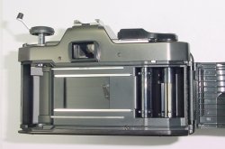 Olympus OM2000 SPOT METERING 35mm Film SLR Manual Camera + 35-70mm S Zuiko Lens