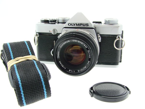 Olympus OM-1 35mm Film SLR Manual Camera with Olympus 50mm f/1.8 Zuiko Lens