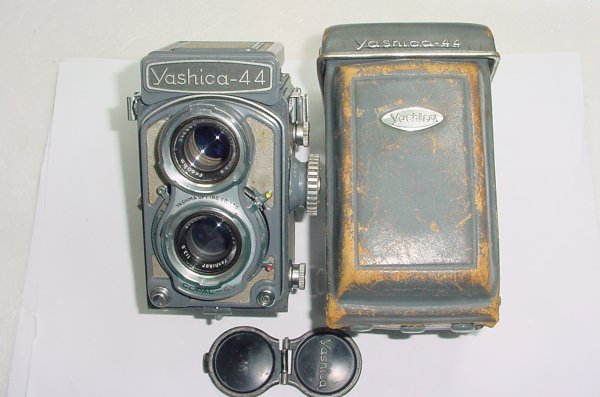 Yashica 44 LM 127 Film TLR Manual Camera with Yashinon 60/3.5 Twin Lens