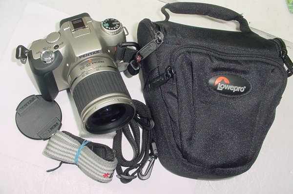 Pentax *ist 35mm Film SLR Camera with Pentax-FA J 28-80mm f/3.5-5.6 Zoom Lens