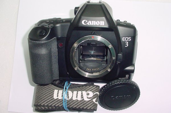 Canon EOS 3 35mm Film SLR Camera Body
