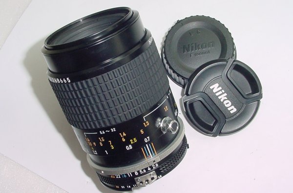 Nikon 105mm F/2.8 Micro-NIKKOR AIs Manual Focus MACRO Lens
