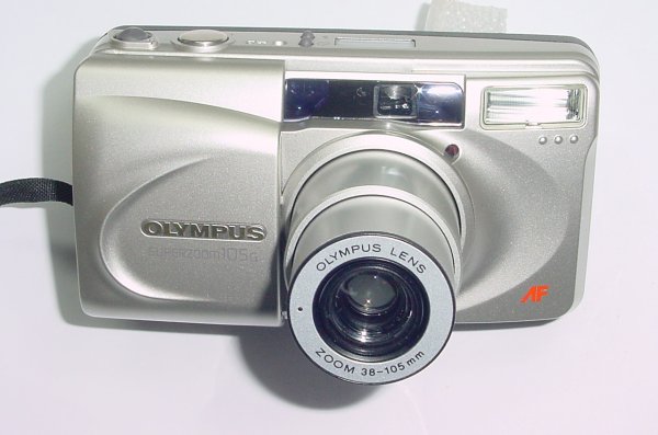 Olympus Superzoom 105 G 35mm Film Point & Shoot Camera 38-105mm Zoom Lens