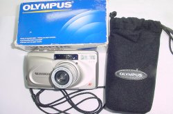 Olympus Superzoom 105 G 35mm Film Point & Shoot Camera 38-105mm Zoom Lens
