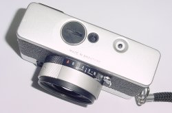 Voigtlander VF 135 35mm Film Rangefinder Camera with 40mm F/2.3 Lens