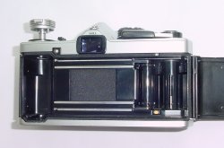 Olympus OM-2N MD 35mm Film SLR Manual Camera + Olympus 50/1.8 Zuiko Lens - Black