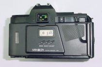 MINOLTA 7000 35mm Film AF SLR Camera with Minolta 50mm F/1.7 AF Lens