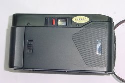 Yashica T2 35mm Film Point & Shoot Camera 35/3.5 Carl Zeiss Lens