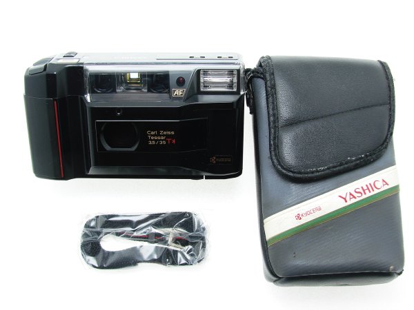 Yashica T2 35mm Film Point & Shoot Camera 35/3.5 Carl Zeiss Lens