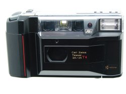 Yashica T2 35mm Film Point & Shoot Camera 35/3.5 Carl Zeiss Lens
