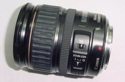 Canon 28-135mm F/3.5-5.6 EF IS USM Auto Focus Zoom Lens