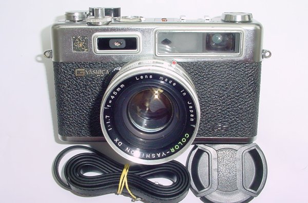 YASHICA ELECTRO 35 GS 35mm Film Rangefinder Camera with 45mm F/1.7 Lens