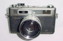YASHICA ELECTRO 35 GS 35mm Film Rangefinder Camera with 45mm F/1.7 Lens