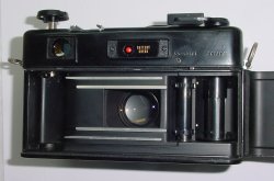 YASHICA ELECTRO 35 GTN 35mm Film Rangefinder Camera with 45mm F/1.7 Lens