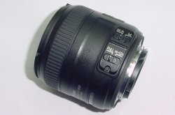 Nikon 40mm F/2.8G AF-S DX Zoom Lens