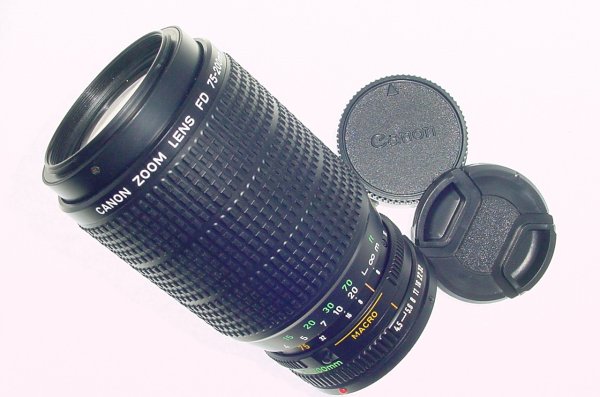 Canon 75-200mm F/4.5 FD MACRO Manual Focus Zoom Lens