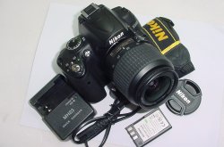 Nikon D5000 DSLR 12.3MP Camera with Nikon DX AF-S Nikkor 18-55mm VR Lens