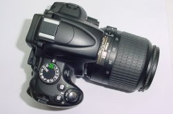 Nikon D5000 DSLR 12.3MP Camera with Nikon DX AF-S Nikkor 18-55mm VR Lens