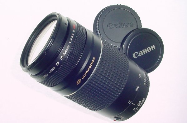 Canon 75-300mm F/4-5.6 III USM EF Auto and manual Focus Zoom Lens