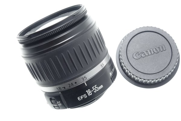 Canon 18-55mm F/3.5-5.6 EF-S Auto Focus Zoom Lens