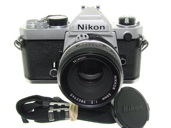 Nikon FM 35mm Film SLR Manual Camera + Nikon 50mm F/2 Nikkor Lens