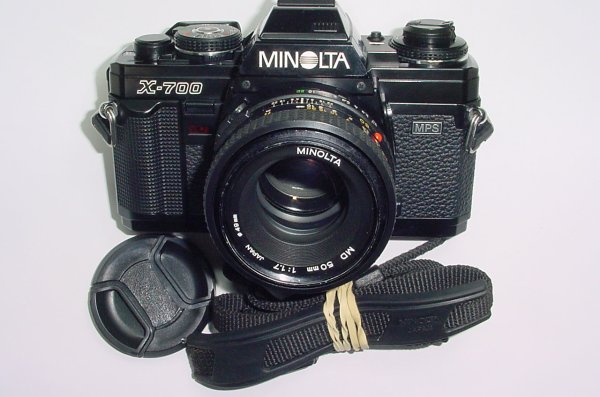 Minolta X-700 35mm Film SLR Manual Camera + Minolta 50mm F/1.7 MD Lens