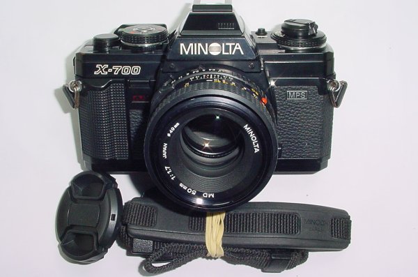 Minolta X-700 35mm Film SLR Manual Camera + Minolta 50mm F/1.7 MD Lens