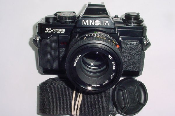 Minolta X-700 35mm Film SLR Manual Camera + Minolta 50mm F/1.7 MD Lens