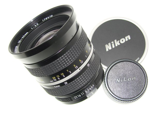 Nikon 28-45mm F/4.5 Zoom-NIKKOR AI Manual Focus Lens