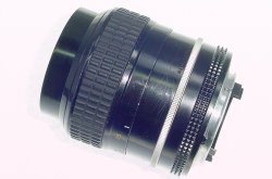 Nikon 105mm F/2.5 NIKKOR AI Manual Focus Portrait Lens