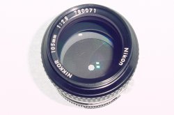 Nikon 105mm F/2.5 NIKKOR AI Manual Focus Portrait Lens