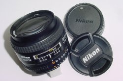 Nikon 28mm F/2.8 D AF Nikkor Auto Focus Wide Angle Lens
