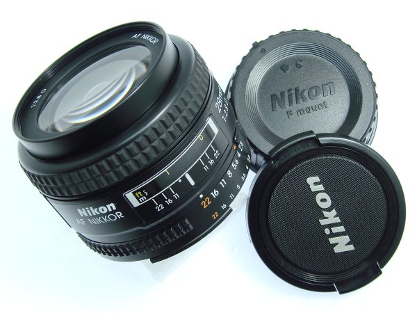 Nikon 28mm F/2.8 D AF Nikkor Auto Focus Wide Angle Lens