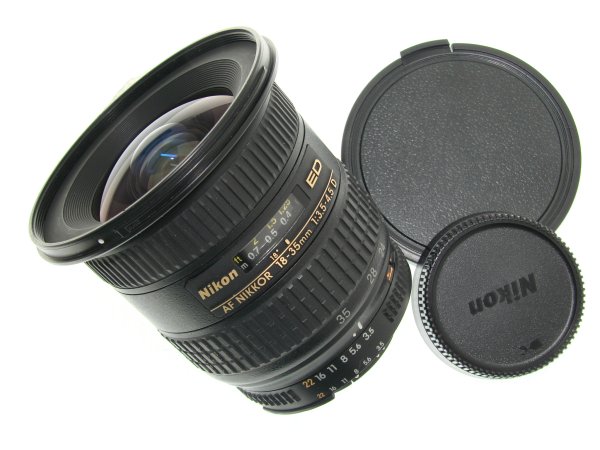 Nikon 18-35mm F/3.5-4.5 D ED AF Nikkor Zoom Lens