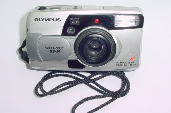 Olympus Superzoom 105 R AF 35mm Film Point & Shoot Camera 38-105mm Zoom Lens