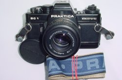 PRAKTICA BC 1 electronic 35mm Film SLR Manual Camera + Pentacon 50mm f/1.8 Lens