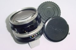 Nikon 28mm (2.8 cm) f/3.5 Auto NIKKOR-H Nippon Kogaku Pre-AI Lens
