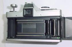 PRAKTICA L 35mm Film SLR Manual Camera with Carl Zeiss 50mm F2.8 Tessar Lens