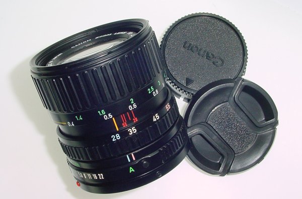 Canon 28-55mm F/3.5-4.5 Zoom FD Lens