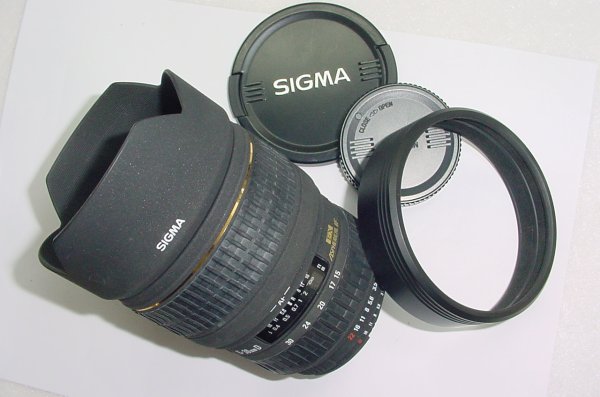 Sigma 15-30mm F/3.5-4.5 D EX Aspherial IF DG Zoom Lens For Nikon AF