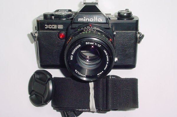minolta XG 9 35mm Film SLR Camera with minolta 50mm F/1.7 MD Rokkor Lens