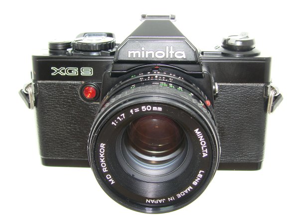minolta XG 9 35mm Film SLR Camera with minolta 50mm F/1.7 MD Rokkor Lens