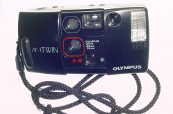 Olympus AF-1 Twin 35mm Film Point & Shoot Compact Camera 35-70mm Zoom Lens
