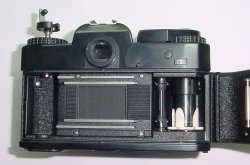 Rolleiflex SL 35 ME 35mm Film SLR Camera + Planar 50/1.8 Rollei-HFT Lens