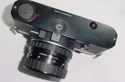 Rolleiflex SL 35 M 35mm Film SLR Camera with Rollei-HFT Planar 50mm F/1.8 Lens