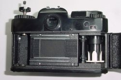Rolleiflex SL 35 M 35mm Film SLR Camera with Rollei-HFT Planar 50mm F/1.8 Lens