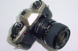 Nikon FE10 35mm Film SLR Manual Camera + 35-70mm F3.3-4.5 Zoom-NIKKOR AIs Lens